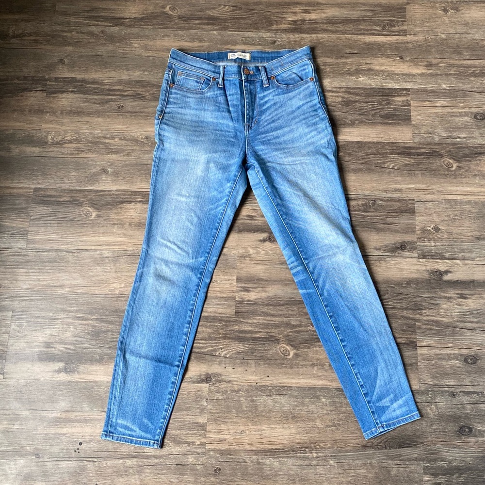 Madewell 9” High Rise Skinny Jeans in light wash